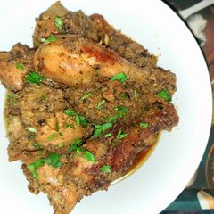A picture of Afghani chicken curry.
