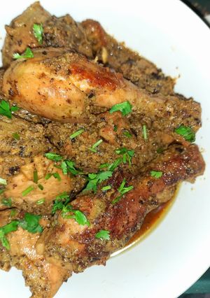 A picture of Afghani chicken curry.