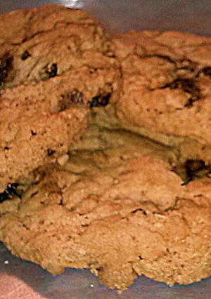 A picture of Killer Chocolate Chip Cookies.