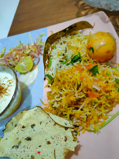 એગ દમ બિરયાની (Egg Dum Biryani Recipe In Gujarati) રેસીપી મુખ્ય ફોટો