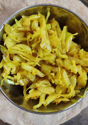A picture of Yellow cabbage.