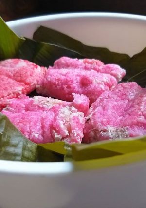 A picture of Steamed Rice Cake.
