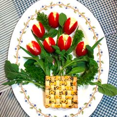 Tulips 🌷 lovely salad A picture of Tulips 🌷 lovely salad.