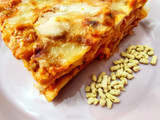 Lasagna vegetariana con ragù di soia