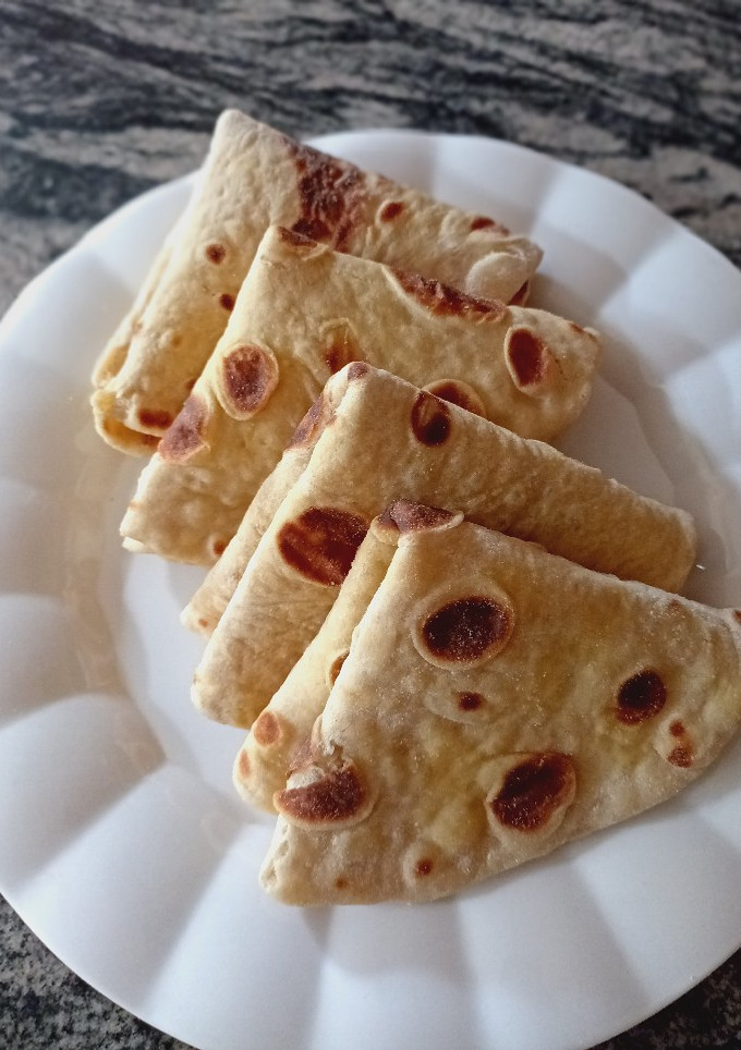 A picture of Naan Bread.
