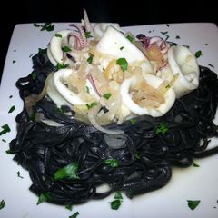 A picture of Calamari Pasta Nero.