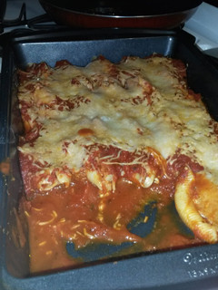 A picture of Chicken stuffed shells.