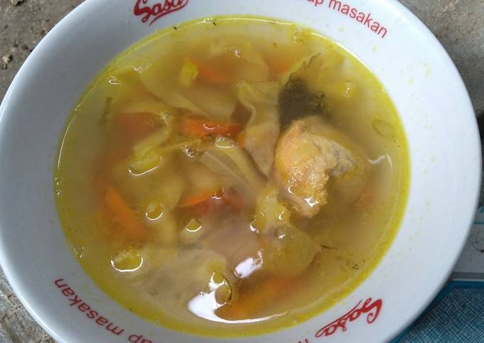 Soto ayam kuah bening sederhana