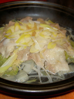 A picture of Tagine-Steamed Ginger and Onion for Colds.