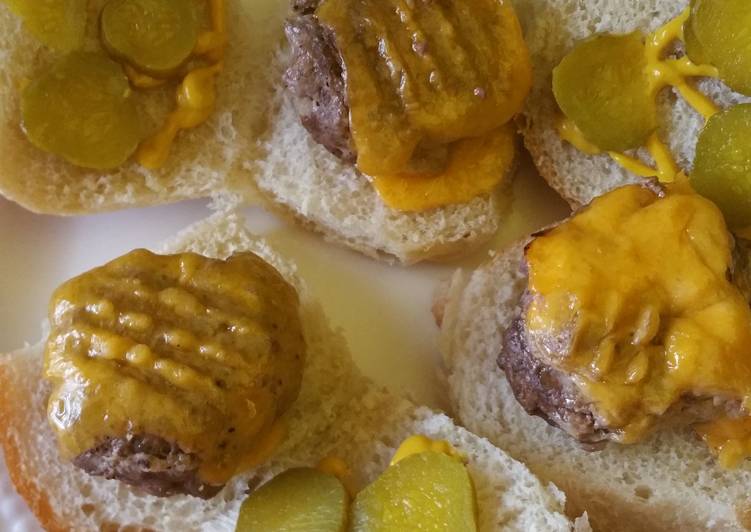 Steps to Make Perfect Cheeseburger Sliders