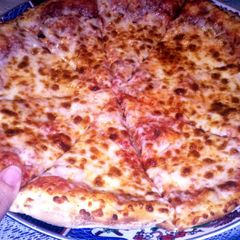 A picture of crispy cheese pizza.