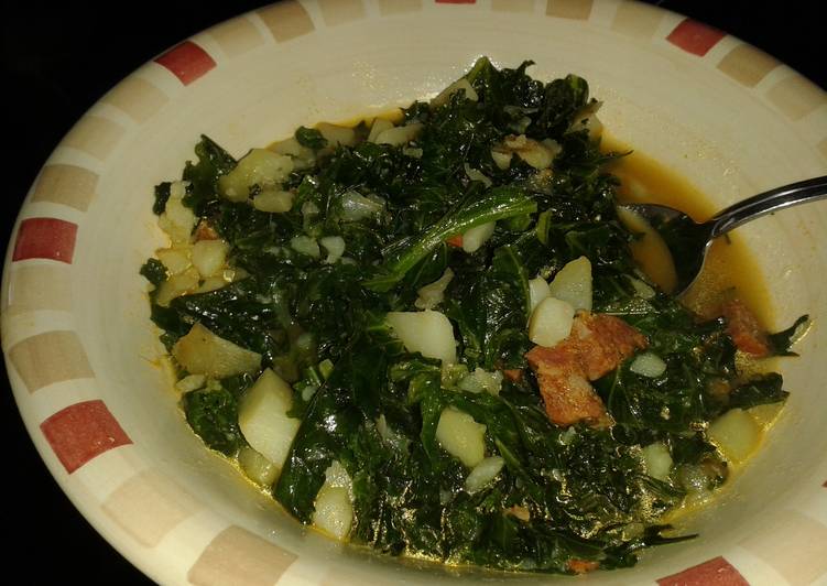 Kale and chorizo soup