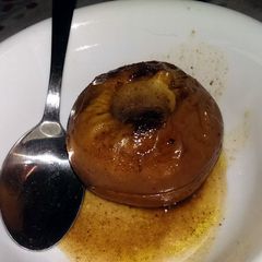 A picture of Baked Apple's n Ice Cream.