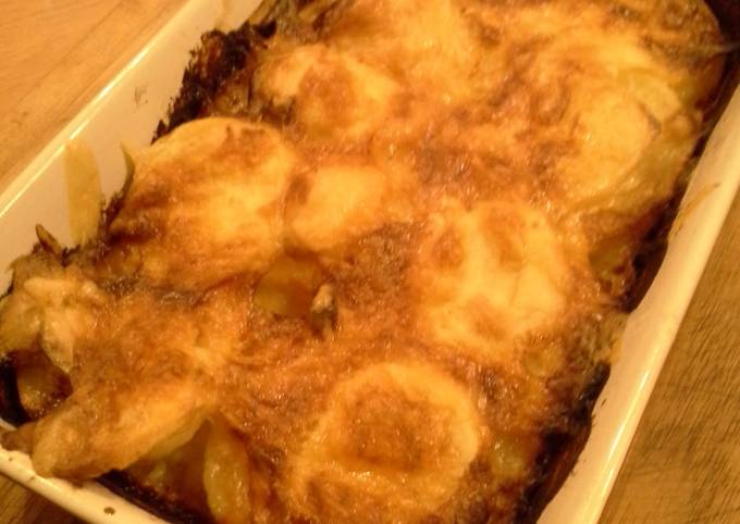 How to Prepare Quick Cheesy Potato Bake