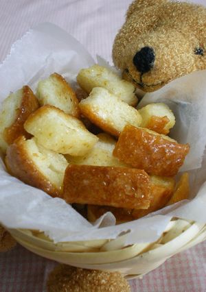 A picture of Caramel Corn Flavored Bread Crust Snacks Made in a Microwave.