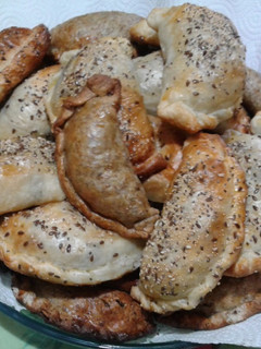 Una foto de Empanadas de Pollo diferentes