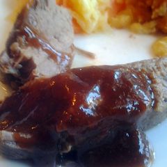 A picture of Barbecue beef roast.