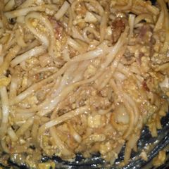 A picture of Easy Pad Thai.