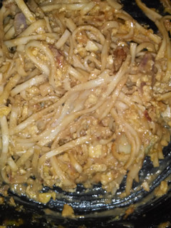 A picture of Easy Pad Thai.