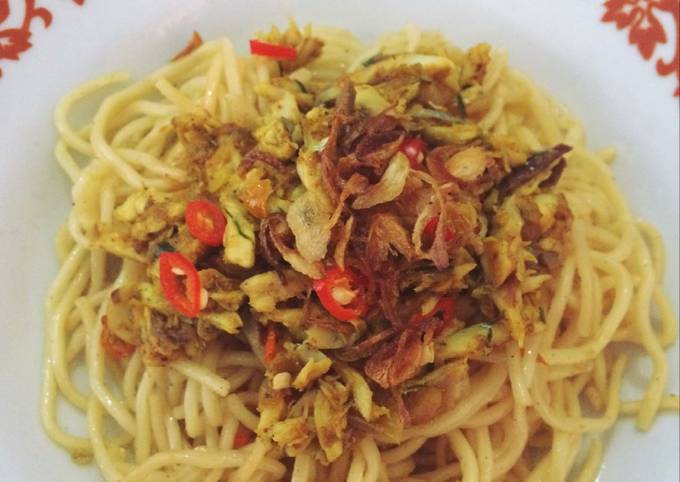 Mie Tongkol Pedas (spaghetti)