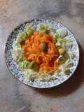 Salade de tagliatelles de carottes sur son lit de laitue