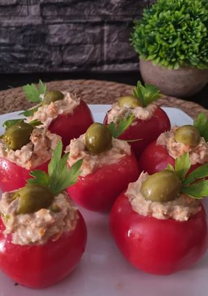 Una foto de TOMATES RELLENOS LIGHT ❤️