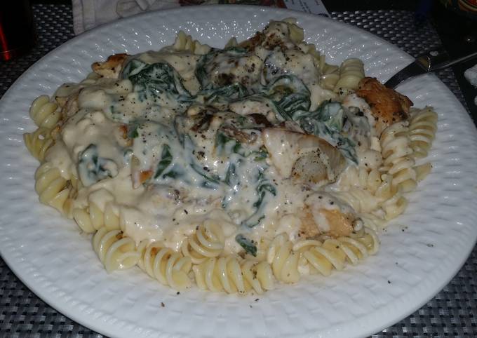 Chicken &amp; shrimp with a garlic - feta cheese florintine sauce