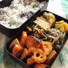 Niigata-Style Bento - Lotus Root and Salmon with Kanzuri Ketchup A picture of Niigata-Style Bento - Lotus Root and Salmon with Kanzuri Ketchup.