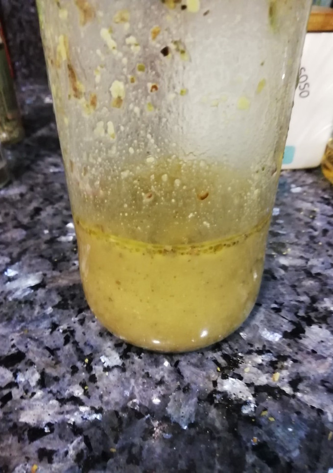 Una foto de Vinagreta de miel y mostaza