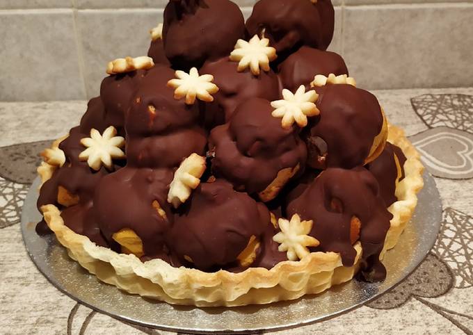 Crostata profiteroles con ganache al caffè