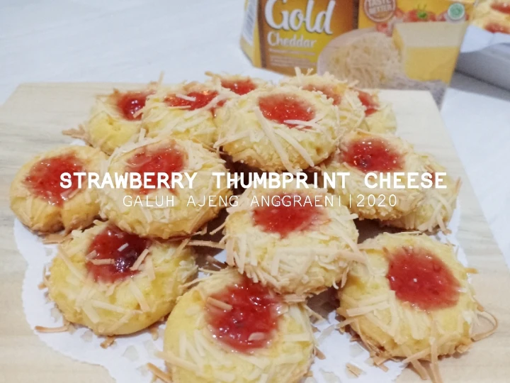 Easy Steps Prepare Recipes Strawberry Thumbprint Cheese Cookies (no Mixer, no cetakan) the Delicious Can Pamper Your Tongue.
