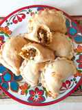 Empanadas "Salteñas" de carne cortada a cuchillo