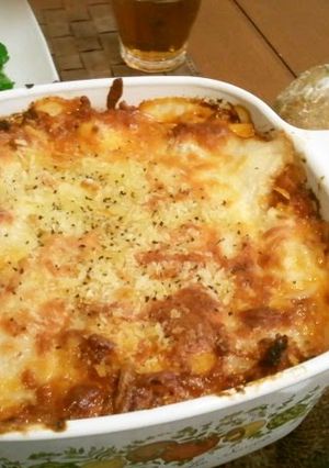 A picture of Easy Lasagne with Home-Made Meat Sauce.
