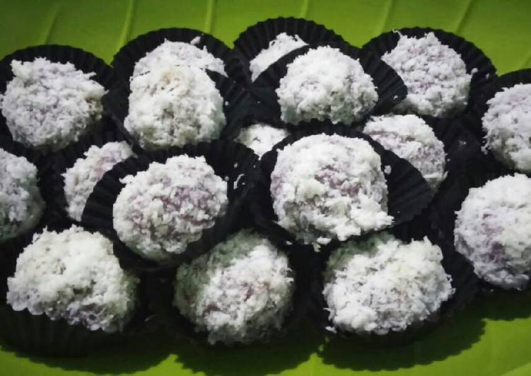 Klepon ubi ungu