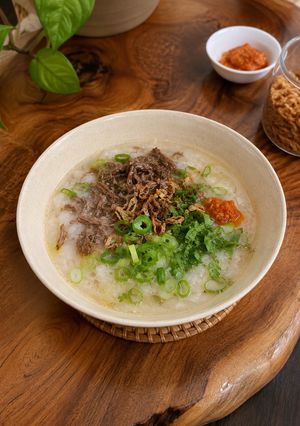 Foto resep Bubur Sapi Kuah Sop + Sambal Merah