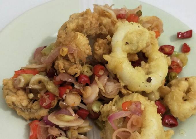 Resep Cumi Crispy Sambal Matah Bali Oleh Distiyaa Cookpad