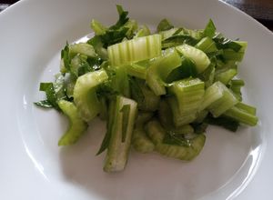 Una foto de Ensalada de apio
