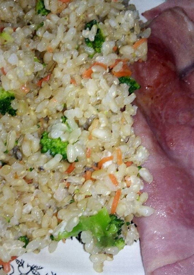 Una foto de Arroz integral con brócoli