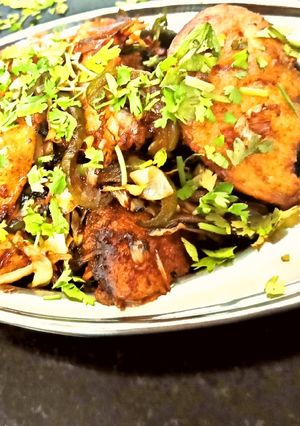 फ्राइड चाइनीस इडली (Fried chinese idli recipe in hindi) रेसिपी मुख्य फोटो