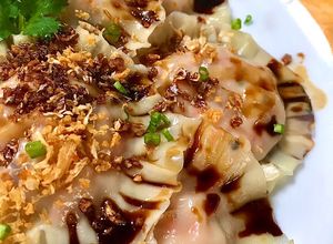 รูปของ RAVIOLI USING DUMPLING WRAPPERS | ราวีโอลี่ขนมจีบ (ใช้เกี๊ยวห่อ)
