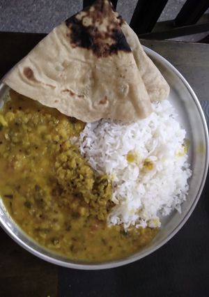A picture of Dal Palak.