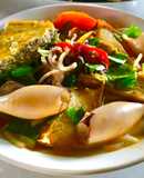 Bún riêu cua mực