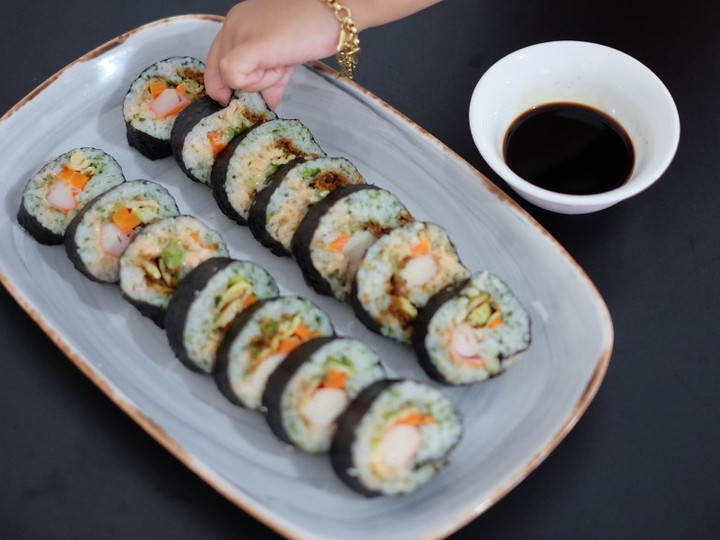 Resep Homemade Sushi (Bonus resep + cara bikin Mirin &amp;amp; Saos Mentai) yang Sempurna