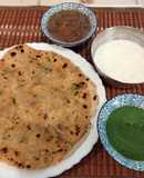 Akki roti with green chutney,curd and mango launji