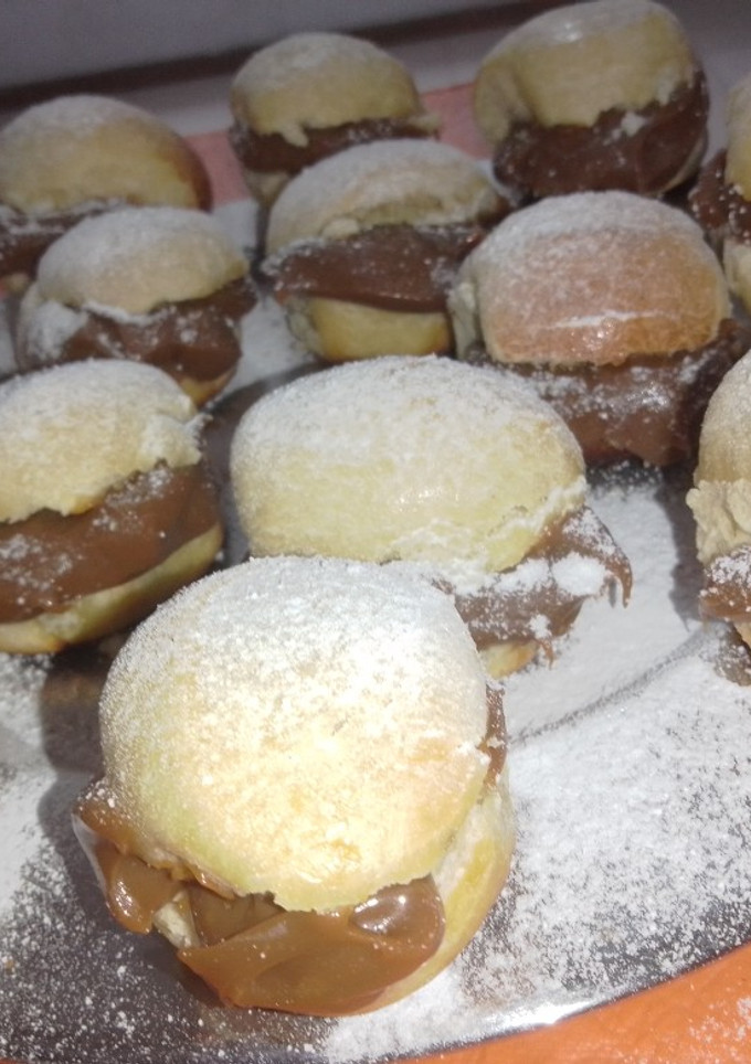 Una foto de Miguelitos rellenos de dulce de leche