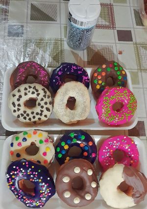 Una foto de Donas multicolores