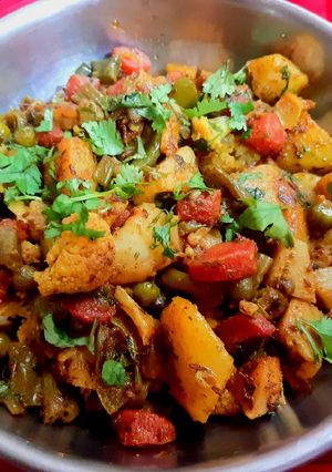 A picture of Mix vegetables sabzi.