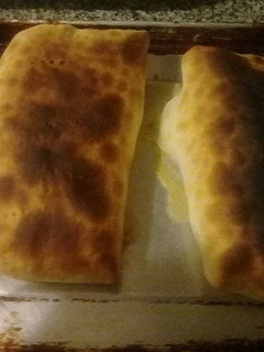 Una foto de Calzone relleno