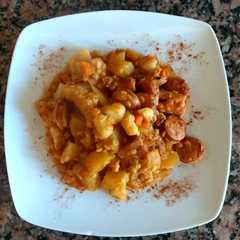 Una foto de Guiso "de invierno" con lentejas peladas. #globalcookpadgames2024
