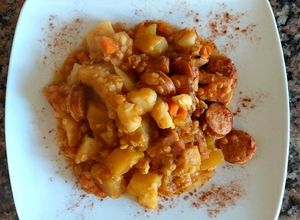 Una foto de Guiso "de invierno" con lentejas peladas. #globalcookpadgames2024